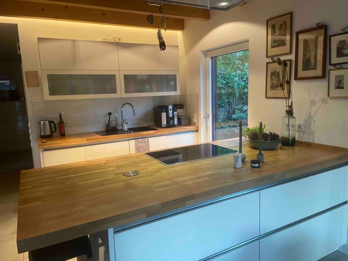 Modernes Holzhaus Im Skandinavischen Stil Mit Sauna, Garten Und 2 Katzen Norderstedt Extérieur photo